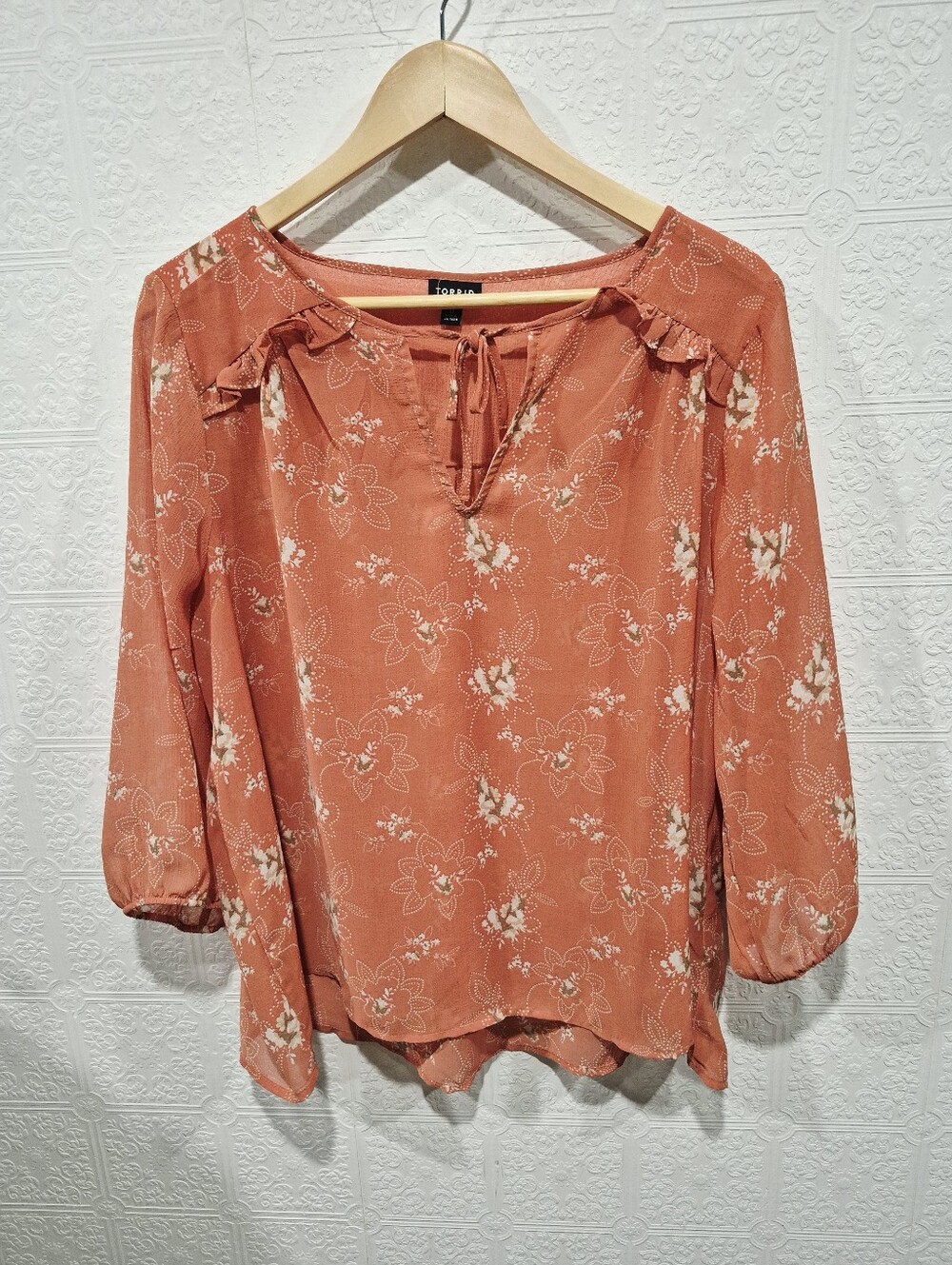 Torrid Crinkle Chiffon Floral Bandana Tie Ruffle Blouse Top Size 0 (12 / L)
